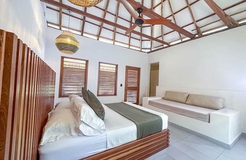 Palomino Hotel | Huku Beach Hostel Hostel Palomino
