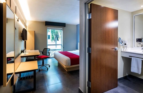 Cali Hotel | City Express Plus by Marriott Cali Colombia
