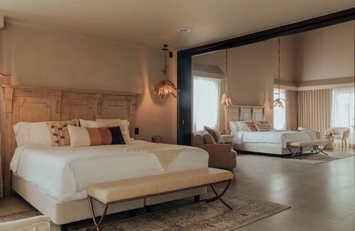 Guatape Hotel | Tau House