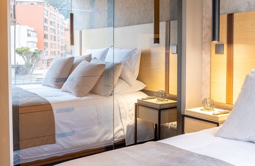 Calle 100 Apartment | ICON 100 Luxury Apartasuites