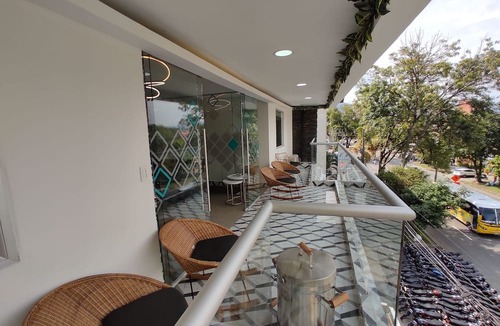 La America Hotel | Cra. 81 No. 37d - 17