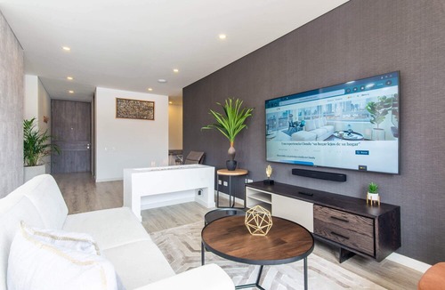 Usaquen Apartment | Cloud9 | Up to 16 ppl | The Moonstone
