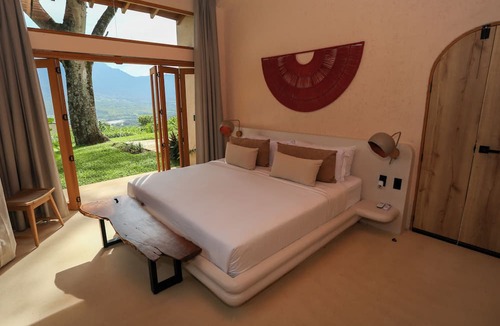Fredonia Hotel | Hotel Tahití