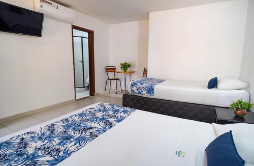 Ibague Hotel | Playa Hawai