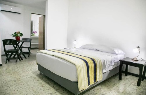 Cali Bed & Breakfast | 50N15 B&B