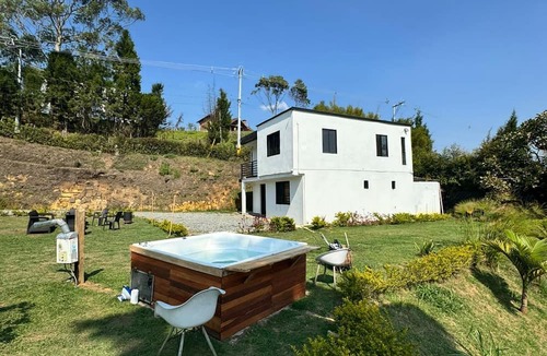 Rionegro Cabin | Beatiful Place Near the Airport JMC