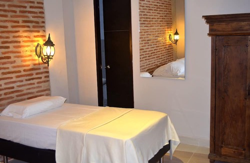 Cartagena Walled City Hotel | Hotel Galería la Trinidad