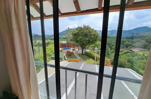 Alegrias House | Portal La Mariana