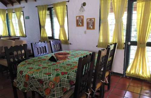Guatape Cottage | Cabañas Castillos del Lago