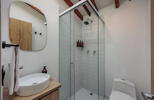 Robledo Apartment | 302 Modern 2 bedroom apartment