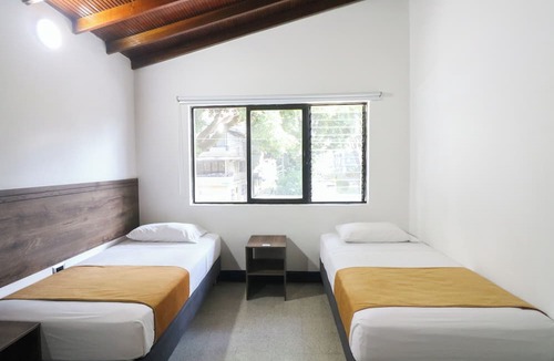 Suramericana Hotel | Hotel Boutique Estadio Medellin