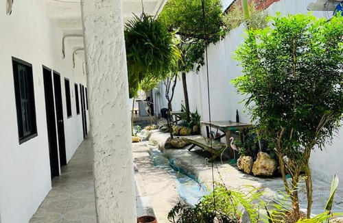 Cartagena Cabin | "room in Lodge - Tr-a4d Hostel Room Near Castillo San Felipe With Pool and Wifi"