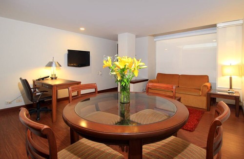 Chico Reservado Hotel | Hotel Windsor House Inn By GEH Suites
