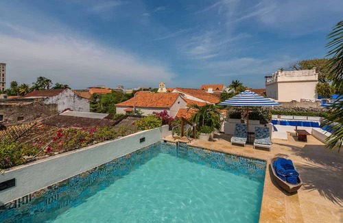 Cartagena Walled City Cabin | Hb-stf Boutique Hotel Room With Jacuzzi Air Conditioning And Wifi