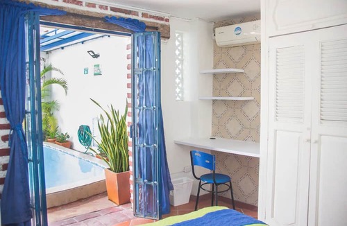 Cartagena Walled City Cabin | Hpt-sm1 Hotel Room In Getsemani With Pool, Breakfast And Wifi