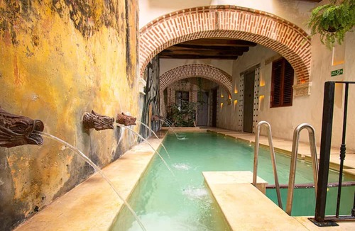Centro Cabin | Hcf-kbf Boutique Hotel Room In The Historic Center With Pool And Wifi