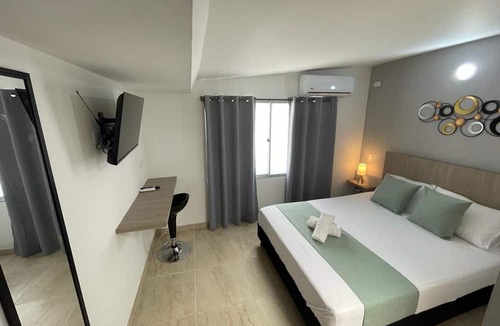 La Aguacatala Hotel | Hotel 12 Nights