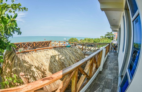Rincon Hotel | Merakai Hostel Rincon del Mar