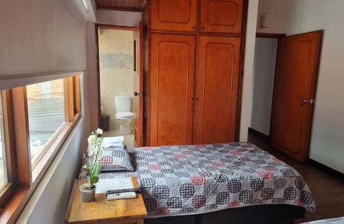 Santa Ana House | La parada del tren Hostel
