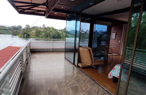 El Penol House | House of the Waters