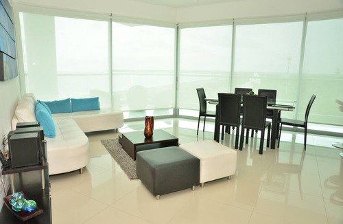 Cartagena District Apartment | Modern 3 Bedroom Apartment With Sea-beach View