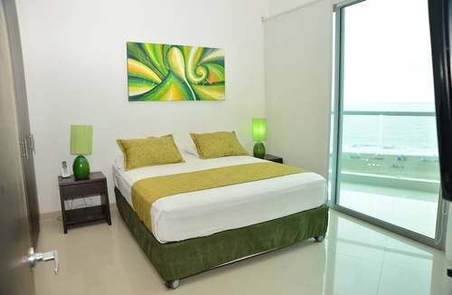 Cartagena District Apartment | Modern 3 Bedroom Apartment With Sea-beach View