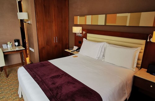 Chico Norte III Hotel | Mercure Bogotá Calle 100