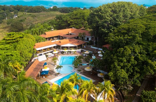 Ricaurte Hotel | Hotel Girardot Resort by On Vacation