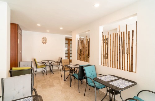 Barrios Unidos Hotel | 100 Wonderful House