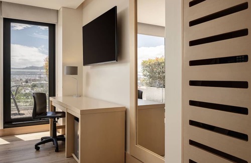 Bogota Hotel | Fairfield by Marriott Bogota Embajada