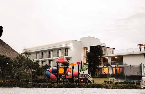 Puerto Triunfo Hotel | Hotel Arboreo Doradal