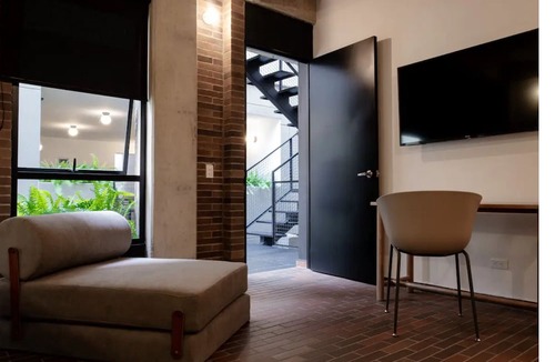 Laureles - Estadio Apartment | 204 Circular, 500mb + smart tv and 2 coworking y café