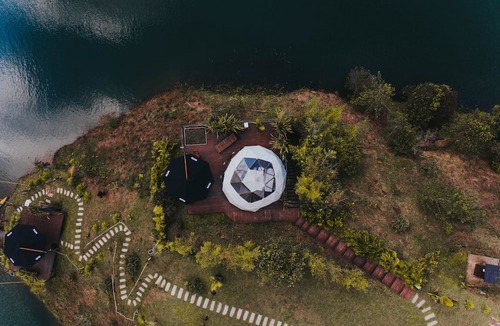 El Penol Hotel | Domus Glamping