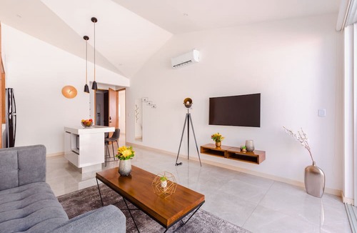 Granada Apartment | C A L Suites