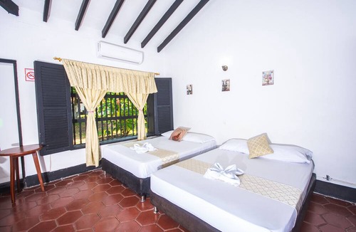 San Jeronimo Hotel | Hotel Familia Casa Blanca