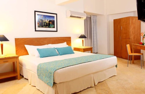 El Laguito Hotel | Hotel Oceania Cartagena