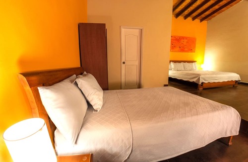 La Candelaria Hotel | 61Prado Guesthouse