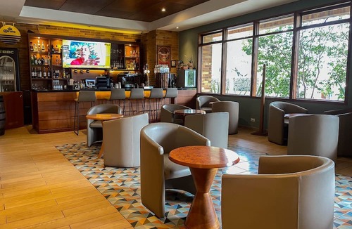 Calle 26 Hotel | Hotel Habitel Select