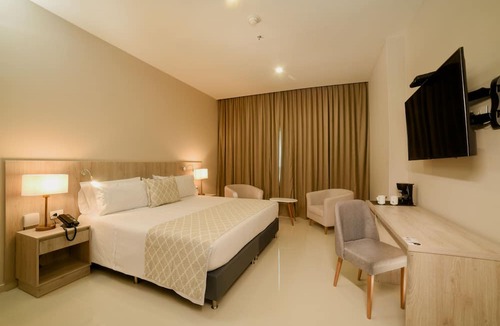 Alto Prado Hotel | Hotel Dorado Plaza Alto Prado