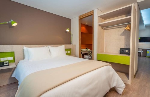 El Palomar Hotel | Mika Suites