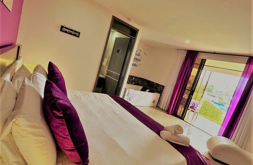 La Estrella Bed & Breakfast | Hotel Jade Spa