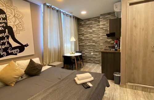 Manga Hotel | Bahia 79 Apartasuites Cerca al Centro