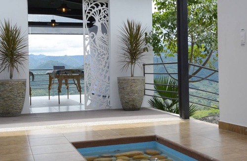 La Mesa Hotel | Gyrola Birding Hotel Boutique & Spa