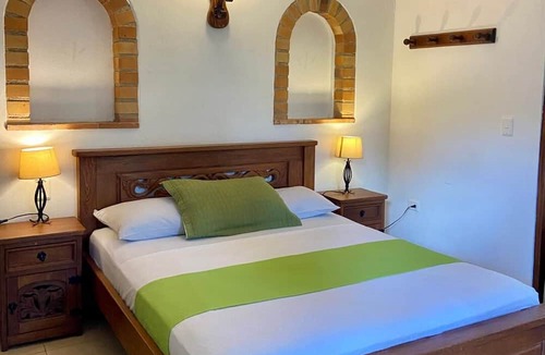 Comuna 4 Hotel | Camali Hotel