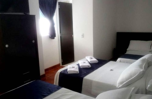 Barrios Unidos Hotel | Hotel Casa Guillermo