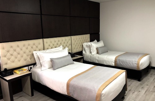 Quinta Paredes Hotel | Hotel American Visa Tower