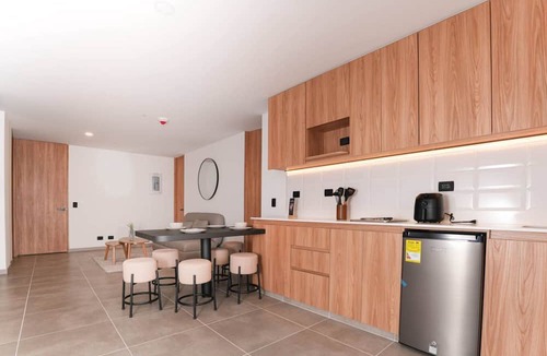 San Diego Apartment | Metropolitan Living - 1615