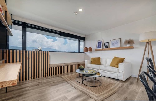 La Aguacatala Apartment | Go Living Suites - 408