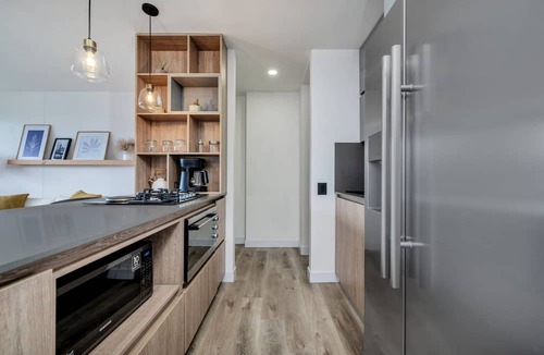 La Aguacatala Apartment | Go Living Suites - 408