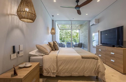 Porto Nao Apartment | 3br-apt 6 Guests Jacuzzi Calablanca